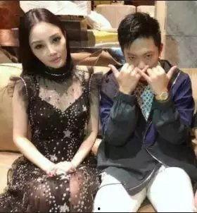 李小璐娱乐吃瓜事件